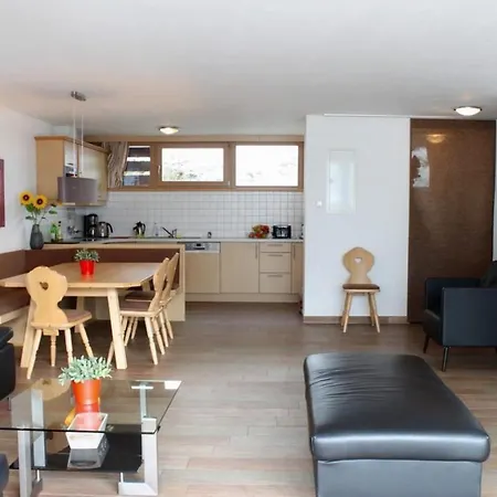 Schoeneben Haus Arnika Feriehus *