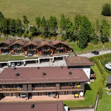 Feriehus Schoeneben Haus Arnika